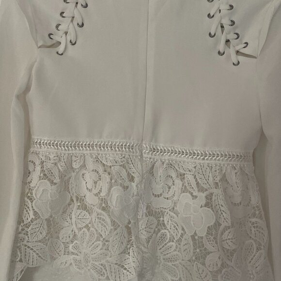 Self-Portrait White Lace Peplum Blouse – Size 2 - Picture 7 of 7